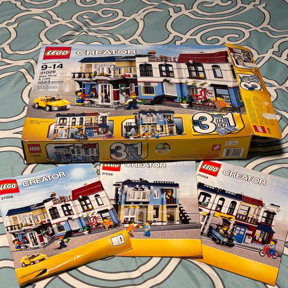 LEGO 31026 Creator 3-in-1 Bike Shop & Cafe